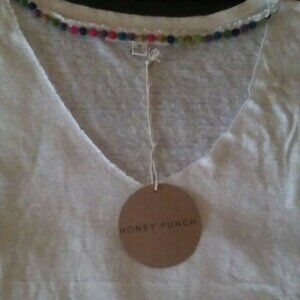 💚 Honey Punch White soft fresh sleeveless beads necklace "V" neck top L